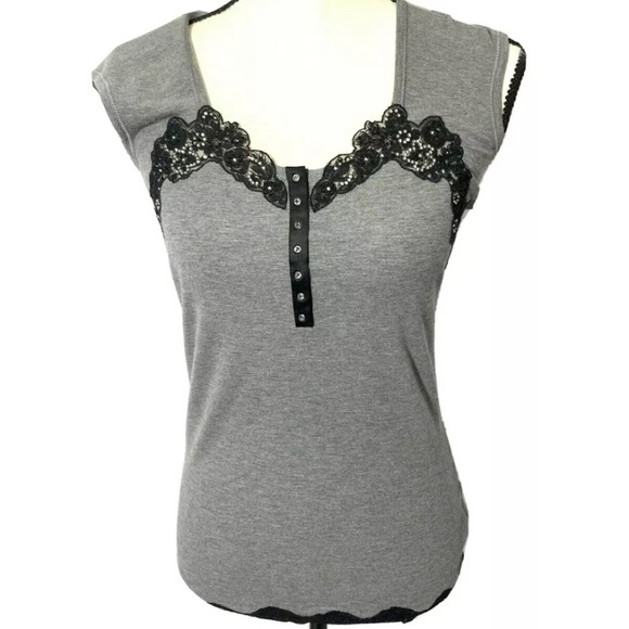 VDP Collection tank tops size 8 bundle of 4 shirts - Picture 5 of 9